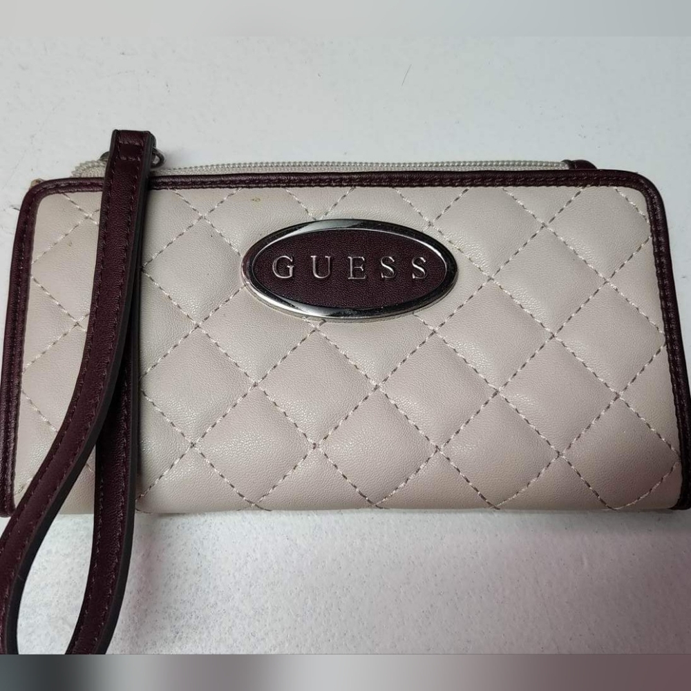 NEW GUESS WALLET